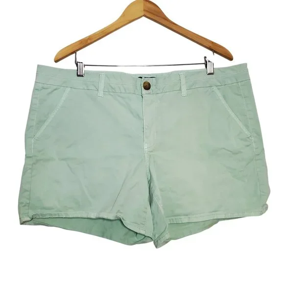 American Eagle Outfitters Womens Stretch Mint Green Chino Shorts Size 18 - Picture 1 of 9
